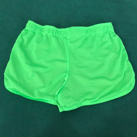Athletic shorts - Picture 2 of 4